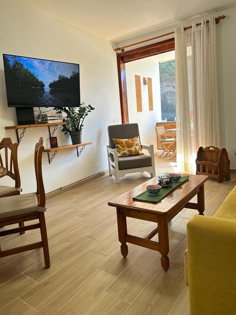 Apartamento Lucero Del Alba 이코드레로스비노스 외부 사진